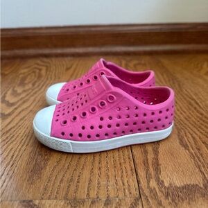 Native Slip-On Shoes Girls 5C Pink